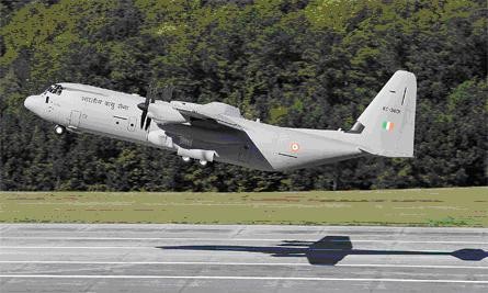 Máy bay vận tải chiến thuật C-130J Super Hercules của Không quân Ấn Độ, mua của Mỹ